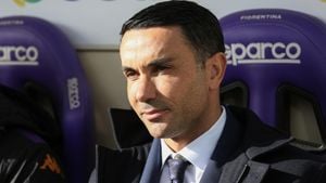 Fiorentina Coach Raffaele Palladino Mourns Mother's Death