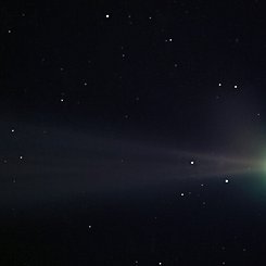 Colors of Comet Pojmanski