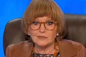 Anne Robinson Opens Up About Aging And Cosmetic Surgery