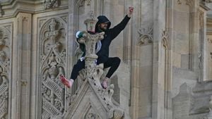 Protester Scales Elizabeth Tower, Igniting Security Concerns