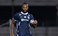Em qual canal vai passar Remo x Coritiba pela Série B hoje (21/4)?
