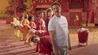 Spike Jonze and Pedro Pascal Capture the Transformative Power of Music in Apple's AirPods 4 Film | LBBOnline