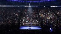 'WWE SmackDown' Live Results: CM Punk Returns to Chicago, Roman Reigns and Seth Rollins Join