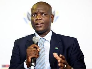 Trump Bars South Africa From 2026 G20 Summit