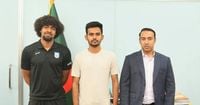 Adviser Asif meets Hamza Choudhury as BFF president discusses football crisis