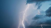 Gdzie jest burza? Słychać pierwsze grzmoty, może padać grad