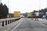 Major motorway closes in both directions after serious crash