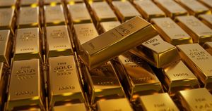 Gold Prices Surge Amid Geopolitical Strains