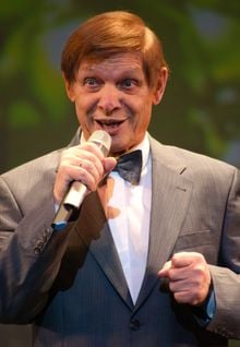 Eduard Khil