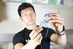 Gekodan Esinlenen Robot Kendi Uzuvlarını Kesebiliyor: Yumuşak Robot Teknolojisinin Geleceği.