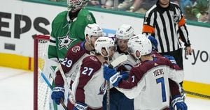 Colorado Avalanche Dominate New Jersey Devils 5-1