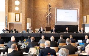 Christelijke Gereformeerde Kerken Gather For Significant Synod Meetings