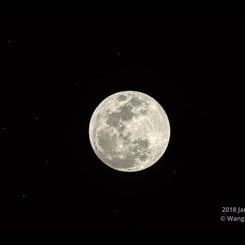 Tam Ay Tutulması Sırasında Ay