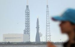 Blue Origin, Kötü Hava Nedeniyle New Glenn Roketinin Fırlatılışını Erteledi: NASA’nın Mars Görevi Beklemede.