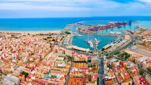 Spain Prepares For Spring Tourism Season 2025