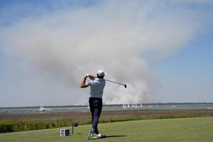Justin Thomas Ties Course Record With 10-Under 61