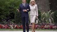 Emmanuel Macron says he is suing US influencer to 'defend his honour'