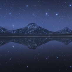 Şili Yanardağlarının Üstünde ve Altında Büyük Kepçe