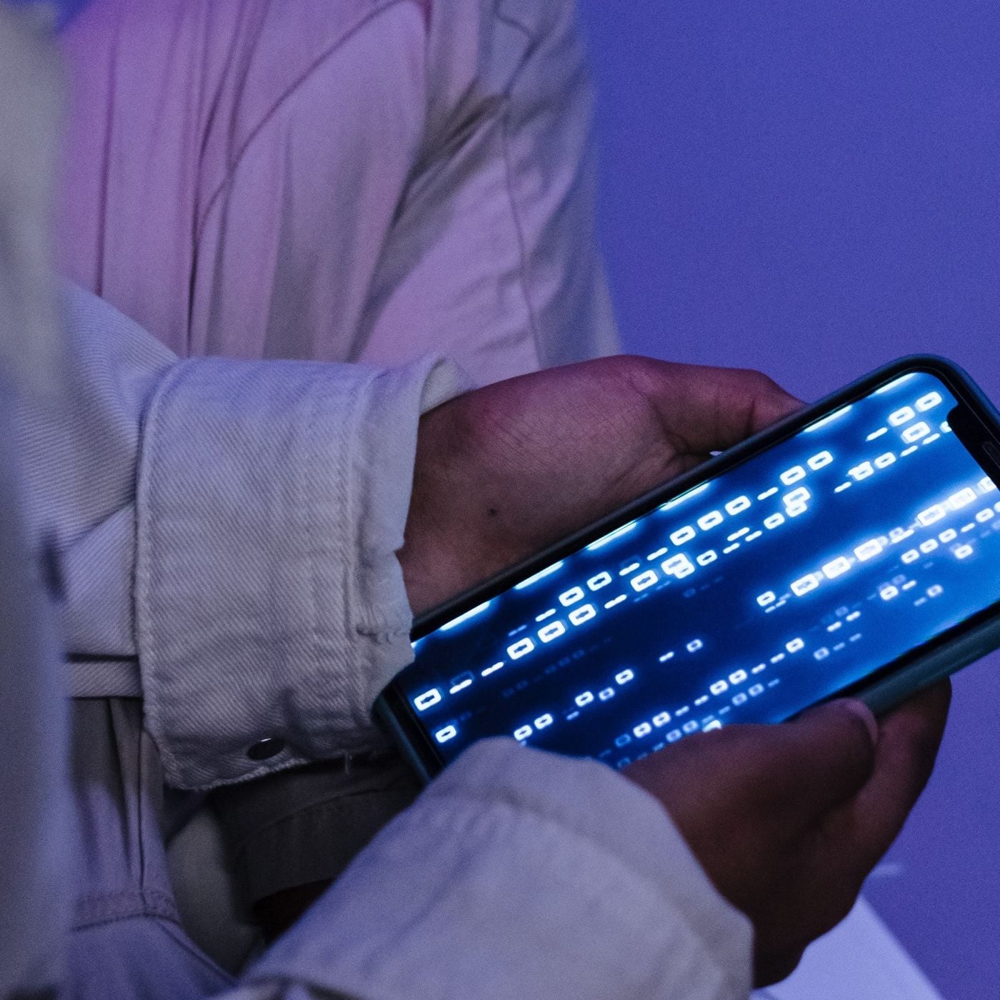 Dijital Çağın Yeni Patolojileri: Dijital İstifçilik, Sharenting, Dijital Demans ve FOMO Nedir?