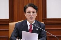 S.Korea says no US investments until visa, currency swap issues resolved - KED Global