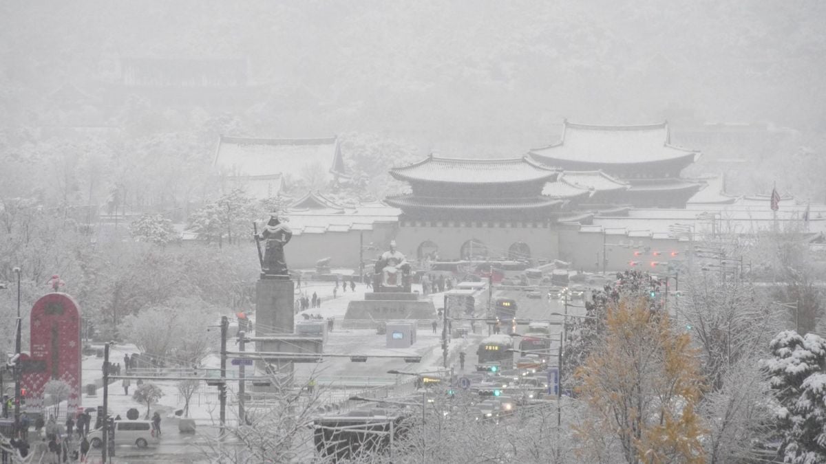 South Korea Prepares For Heavy Snowfall During Lunar New Year The