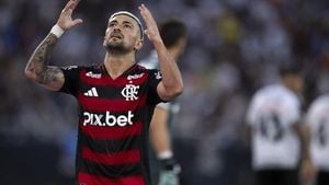 Flamengo Freezes Arrascaeta Renewal Talks Amid Negotiations With Varela