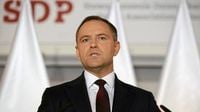 Topnieje poparcie dla Karola Nawrockiego. Sondaż prezydencki po wybuchu afery mieszkaniowej