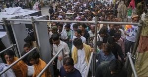 One Million Flock To Lahore For Sufi Festival