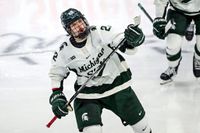 Lightning Prospect Isaac Howard Wins Hobey Baker Award