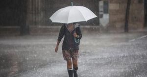Valencia Braces For Intense Rains And Thunderstorms