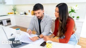 UK Energy Debt Crisis Sparks Calls For Urgent Reform