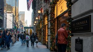 Retailers Brace For Record Holiday Returns