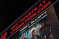 Olivia Dean shares Ticketmaster update after resale fiasco