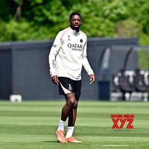 PSG Aims For Champions League Final With Team Spirit