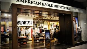 American Eagle Struggles With Sales Outlook