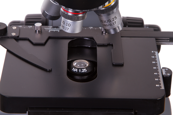 Levenhuk 740T Trinoküler Mikroskop