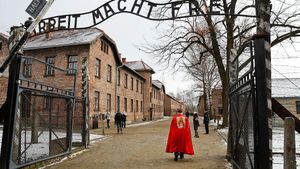 World Commemorates 80 Years Since Auschwitz Liberation