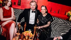 Hollywood Stars Dazzle At 2025 Vanity Fair Oscars After Party