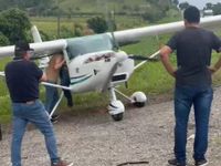 Piloto relata últimos minutos antes de pouso forçado de avião na BR-101: ‘3 minutos’
