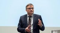 SZ-Journalist wird neuer Regierungssprecher: Welche Aufgabe Stefan Kornelius erwartet