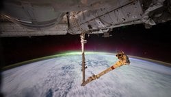 Astronotlar ISS'te Acil Tahliye Hazırlığı Yaptı: Rus Modülündeki Sızıntı Yıllar Sonra Yine Alarma Geçirdi.