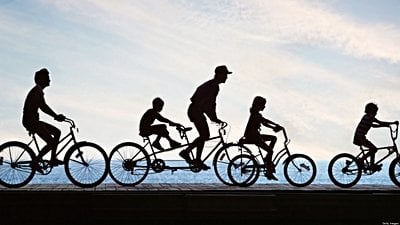 COVID-19 Salgınıyla Mücadelede En Az 2 Metre Mesafe Yeterli mi? Cevap: Duruma Göre Değişir!