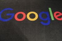 Only Google can run Chrome, company's browser chief tells judge