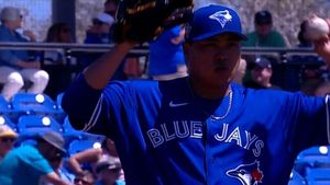 Ryu Hyun-jin Shines During Spring Training Return