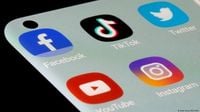 Nigeria vows to mirror US visa social media rule – DW – 08/19/2025