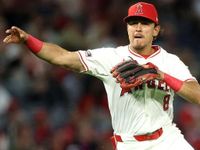 Cubs reunite with Nicky Lopez on MLB deal