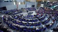 Germany's Bundestag votes in favor of reforming 'debt brake' – DW – 03/18/2025