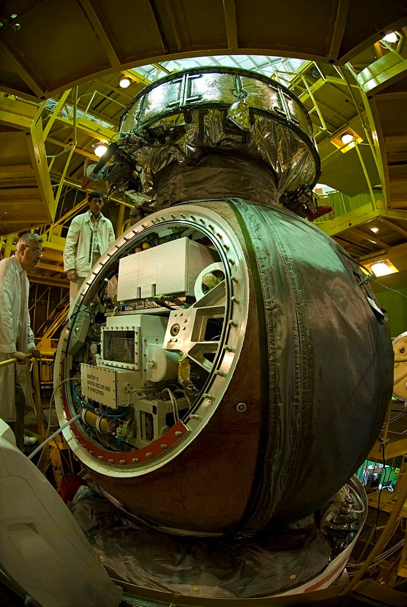 FOTON-M3 projesindeki deney düzeneklerini taşıyan Foton Kapsülü