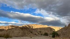 Firefighters Rescue Two Hikers In Riverside County