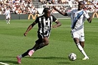 Crystal Palace talks for Sunderland-linked star stall as Wrexham eye £19m bid